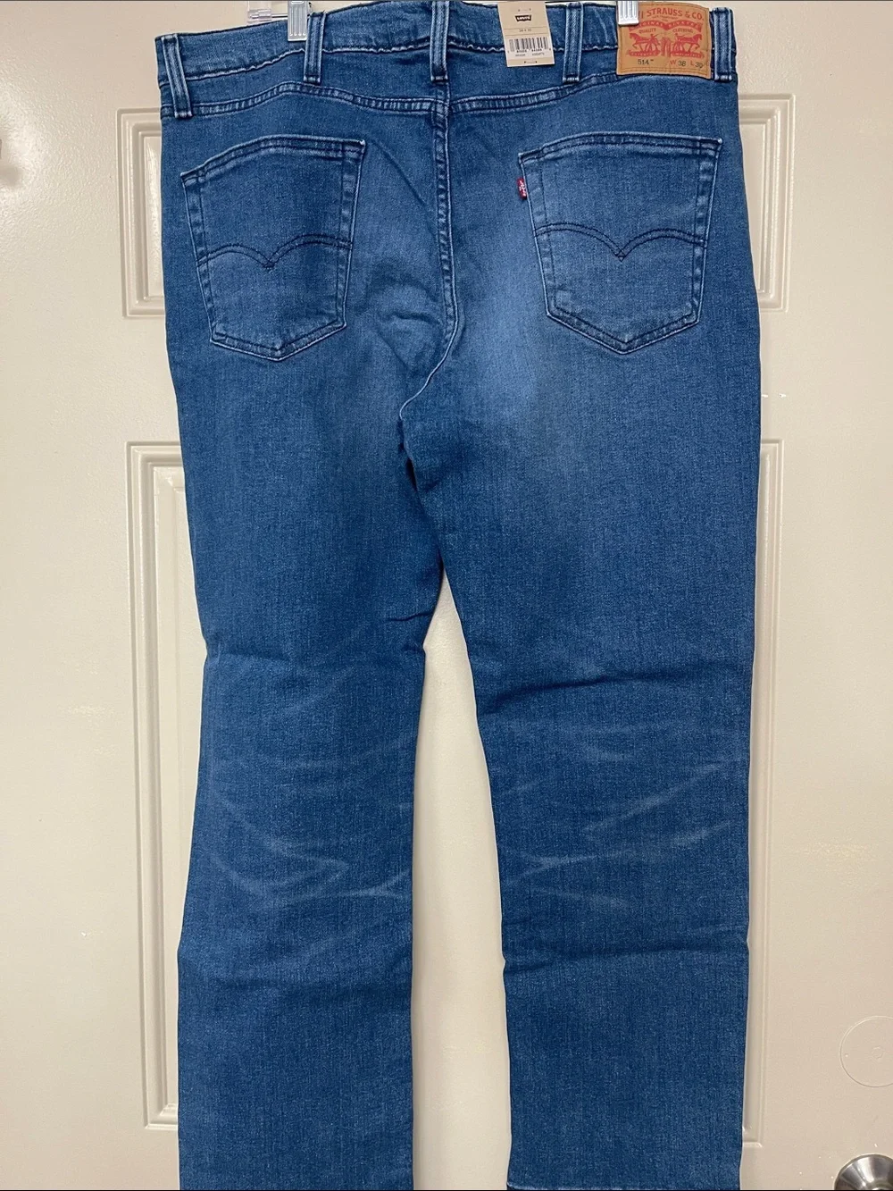 NEW 514 Levi's Men's Medium Wash Straight Jeans 38x30